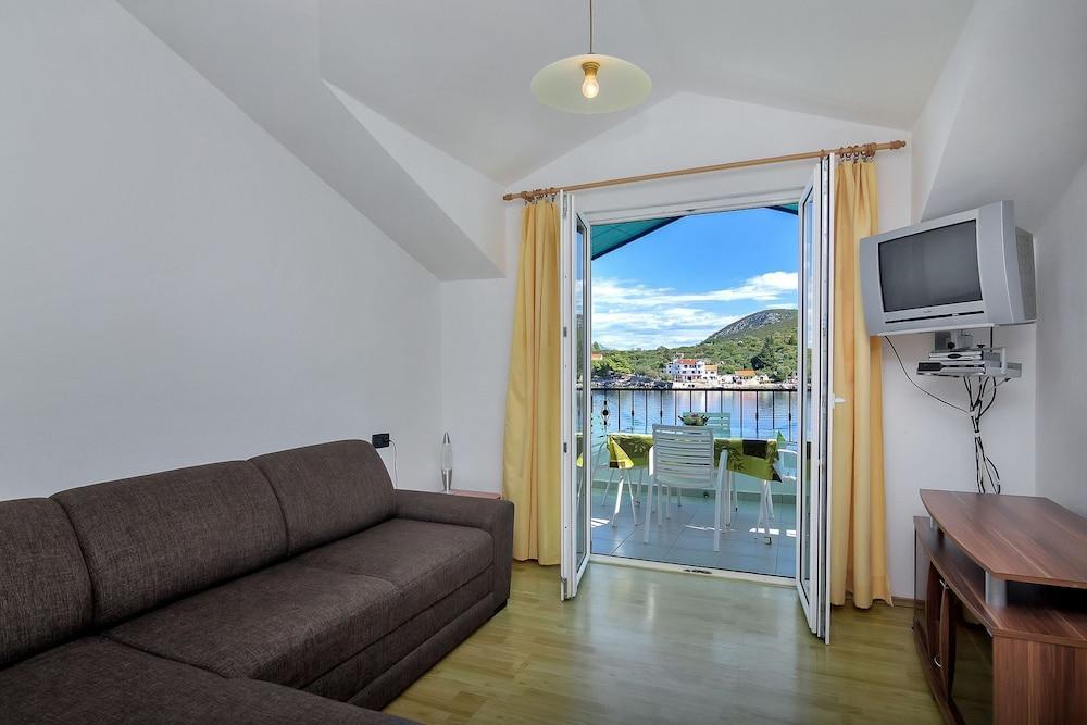 Nikola - 5 m From Beach - AE