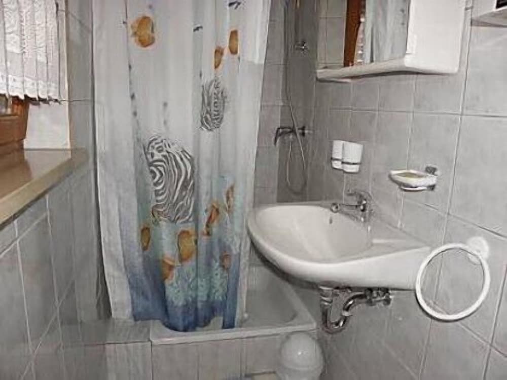 Stjepan- 10 m From Beach - A3 1.kat Lijevo