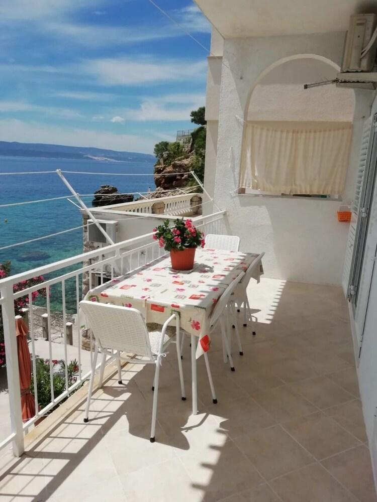 Gorda - by the sea - A1