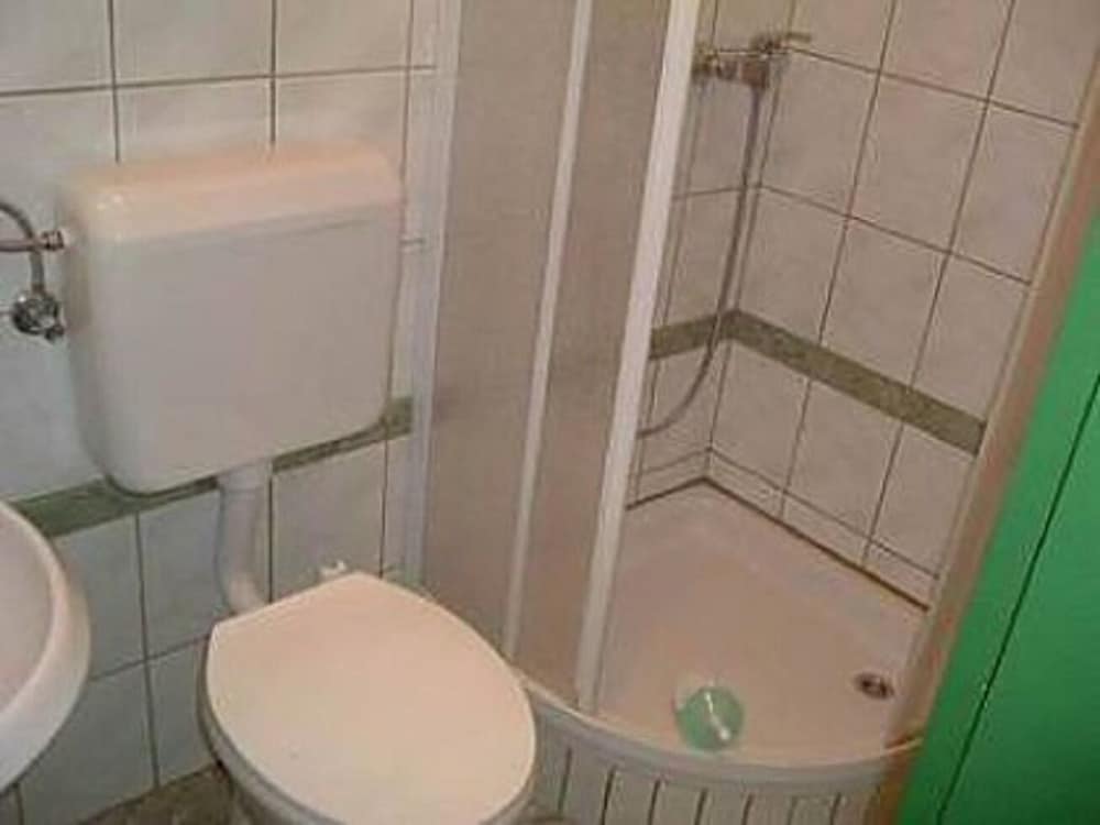 Brane - 180m to the sea - A2