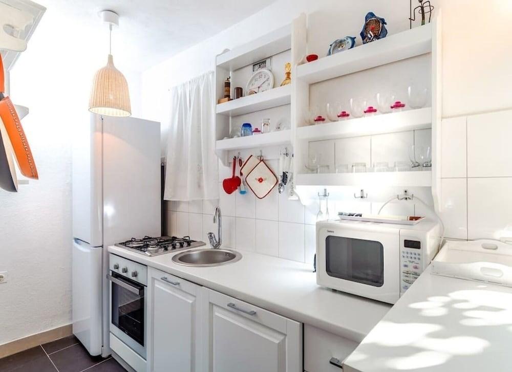 Vjerocka - With Pool - H