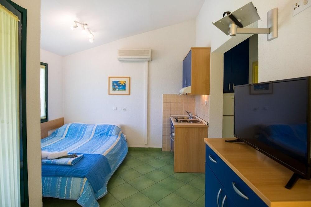 Magic - 150 m From Beach - A10