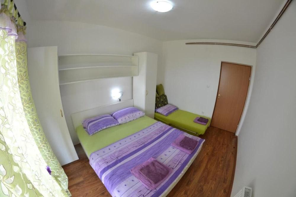 Nada- sea View - A1 - Ljubičasti