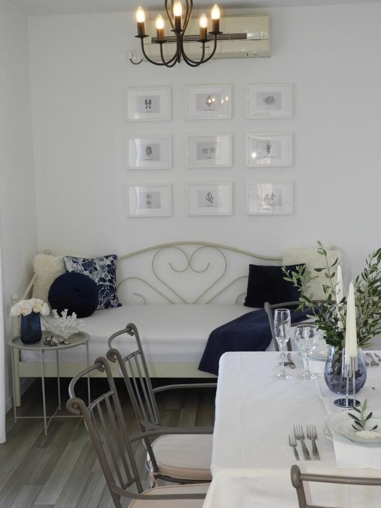 Nino - With View - A1-sunce