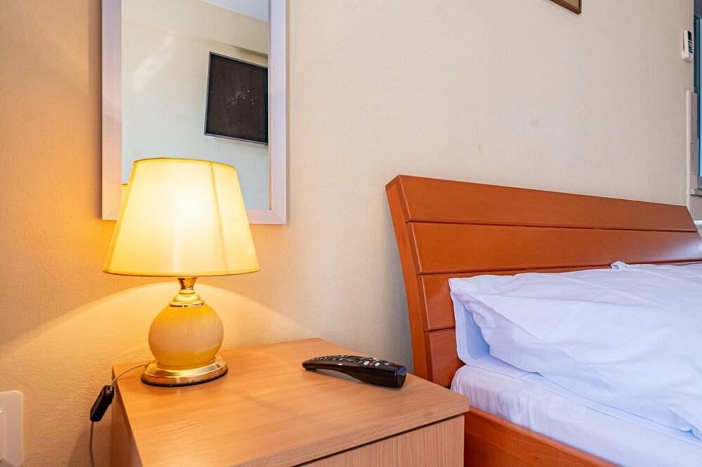 Mir - Perfect Location & Cosy - SA3