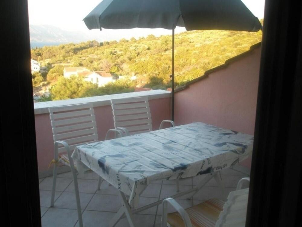 Damir - 80 m From Beach - A2