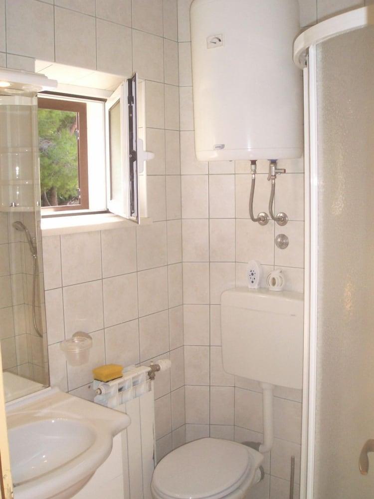 Marino - 150 m From Beach - A1