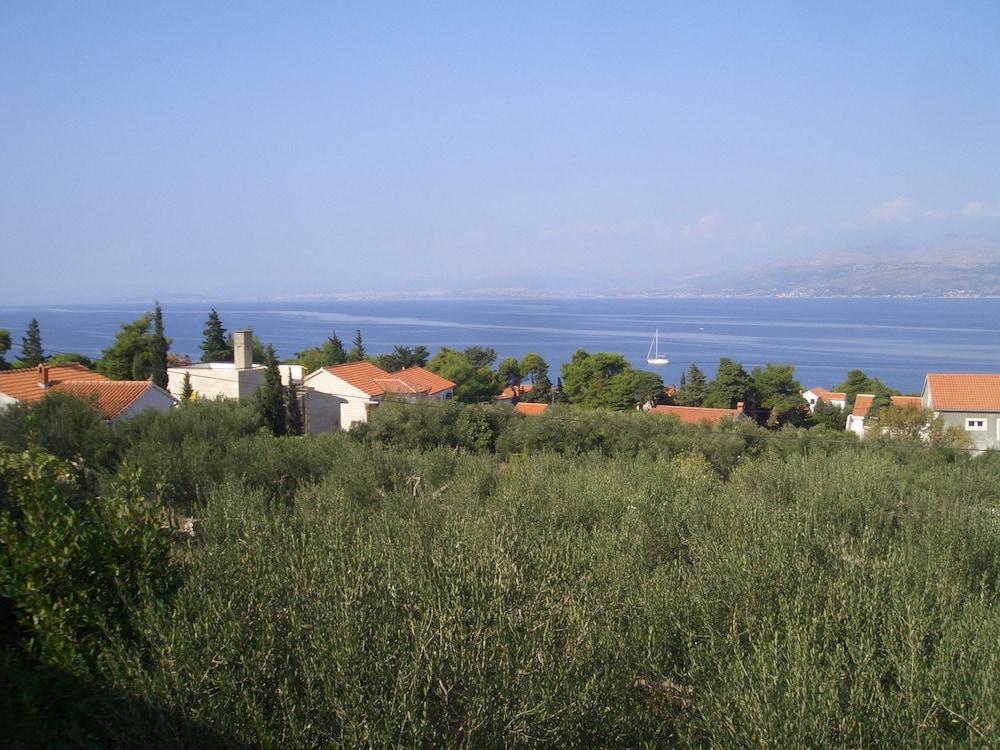 Marino - 150 m From Beach - A1