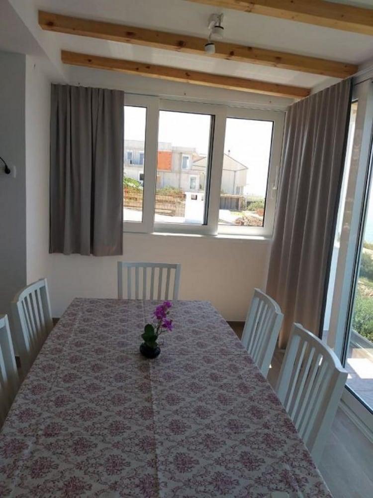 Muvil - 100 m From the sea - A4