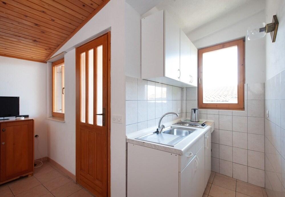 Ante M - 100 m From Beach - C3