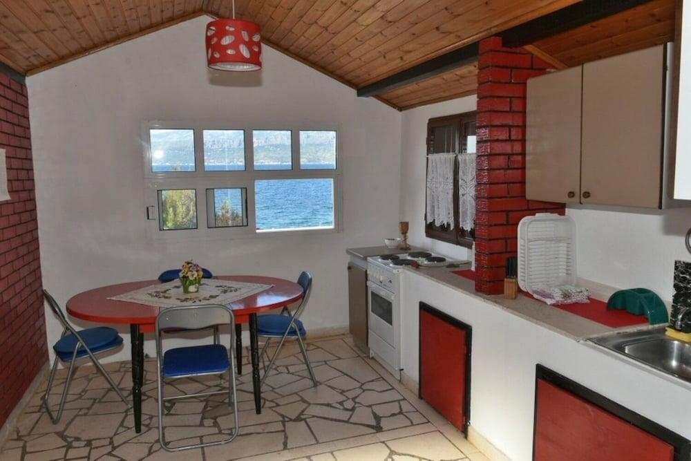 Ivo - 30m From the Beach - A1