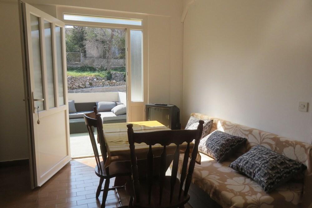 Marin - 100m From the Beach With Parking - A Mali