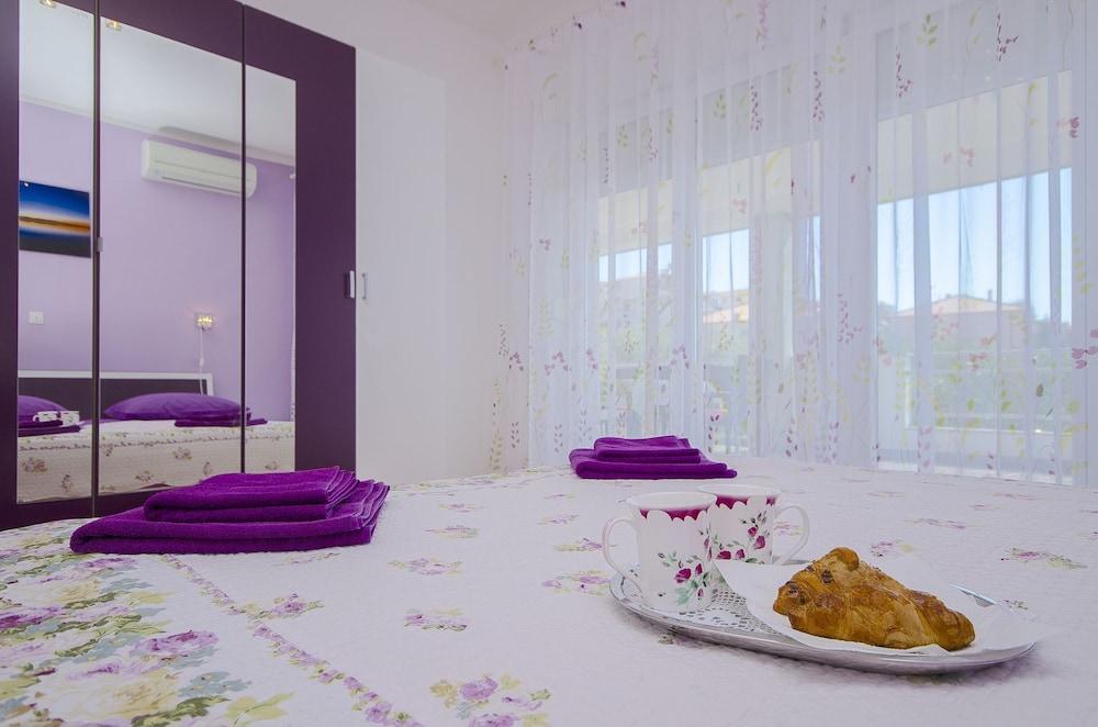 Ljuba - Nice Garden - A4