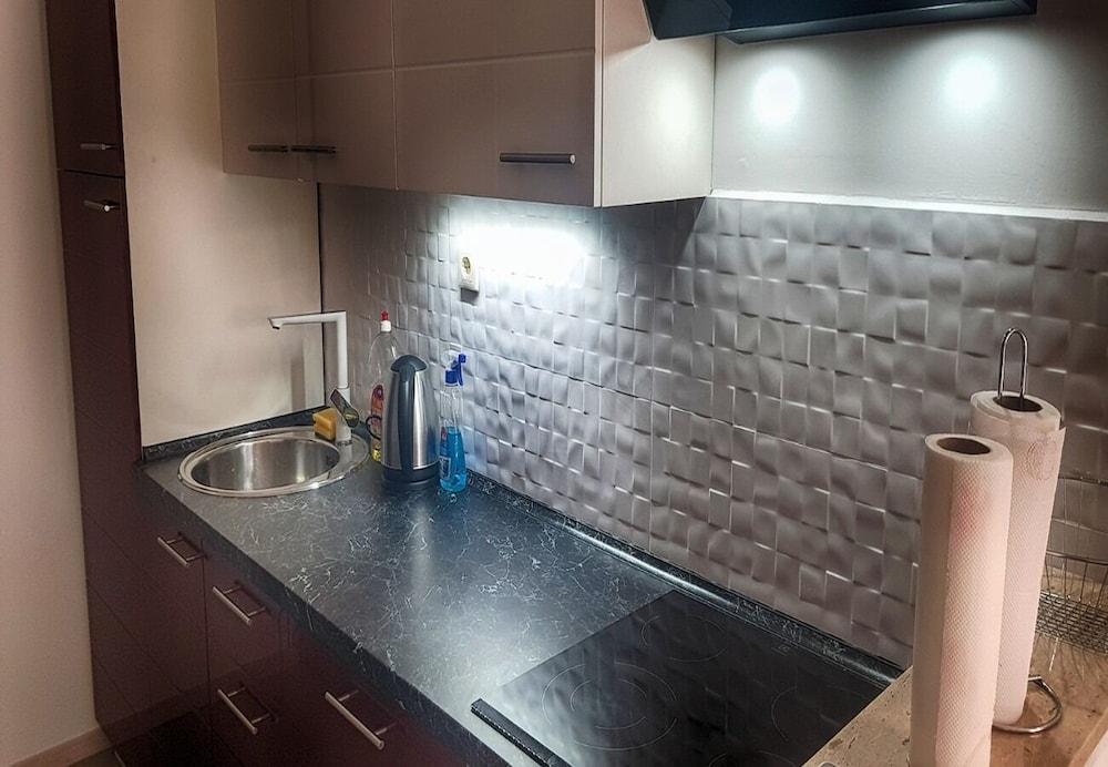 Mare - 50 m From Beach - H