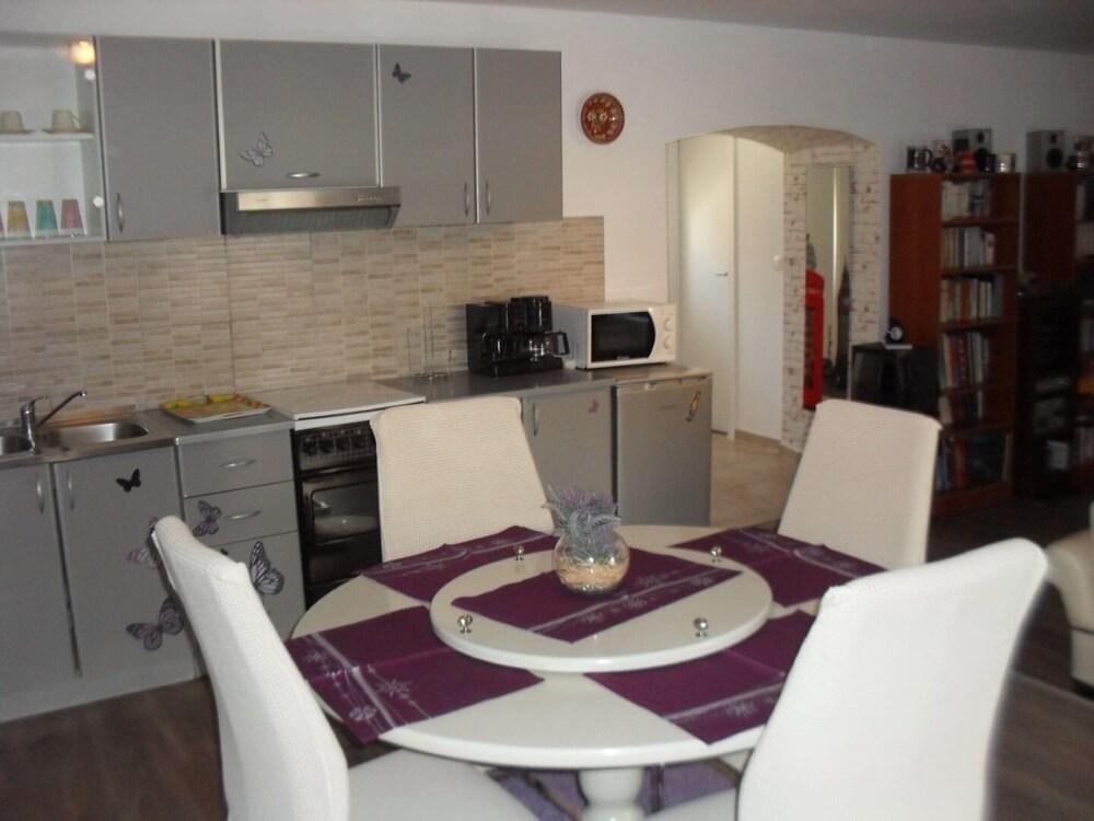 Jasnica - Elegant and Comfortable - A1