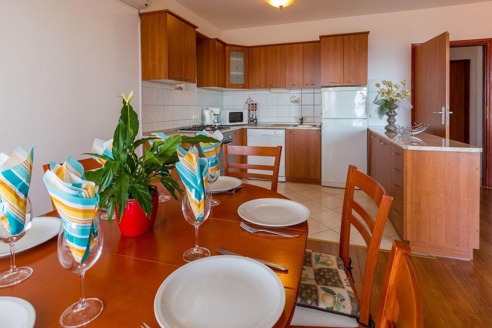 Tomica - Open Pool - A1 Veliki