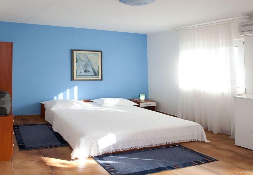 Filip - With Parking - Sa2-2b