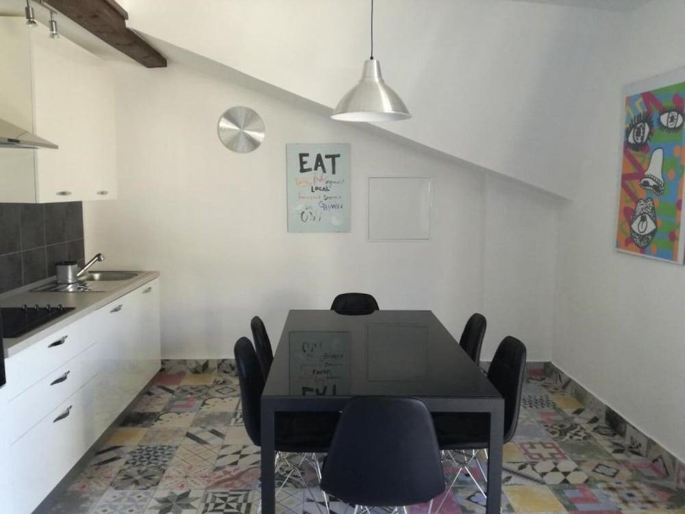 Xena - Comfort and Spacious - A1 Grey