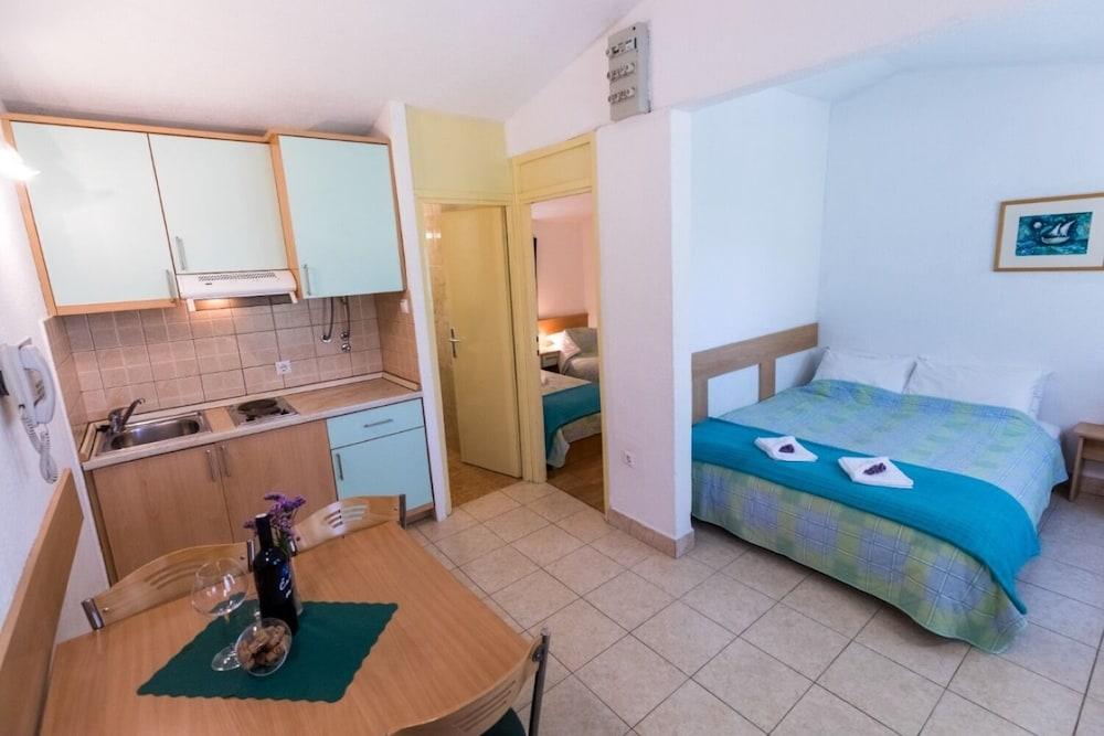 Magic - 150 m From Beach - A7-green