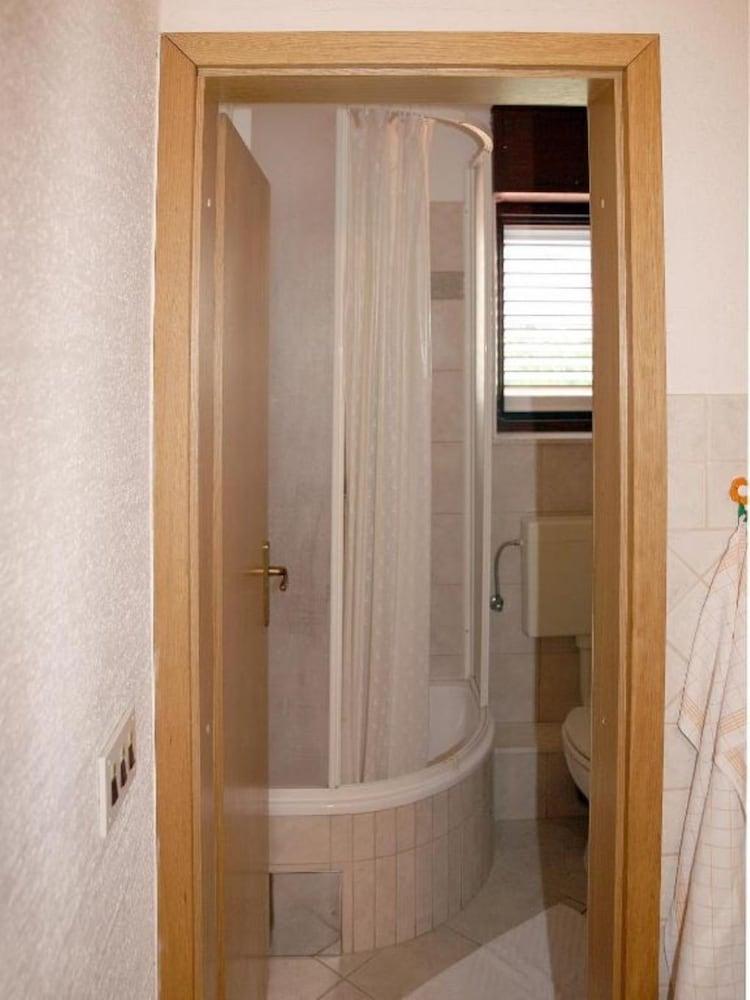 Božana - With Parking - A1