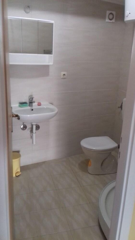 Malaga - Comfortable and Free Parking - SA E