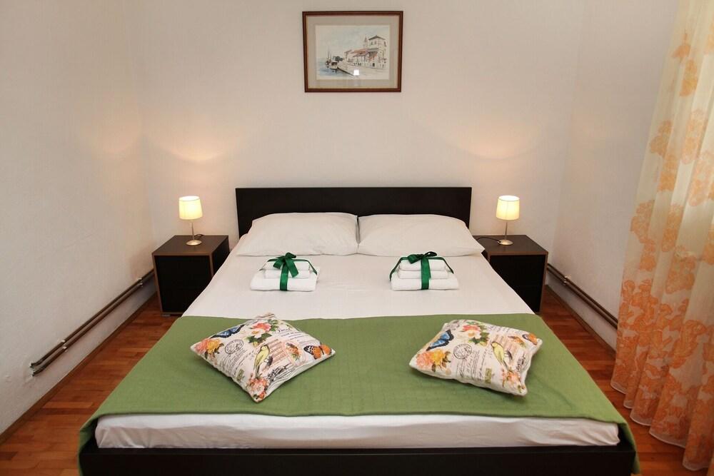 Natali - 5 M From the Beach - A6