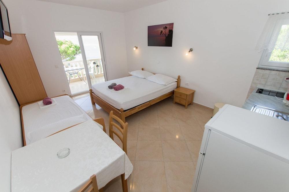 Anka - Amazing Location - SA1