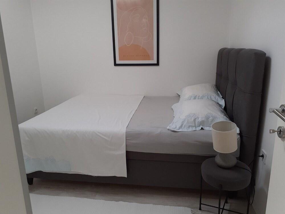 Jure - Terrace With Amazing sea View - A1-leona