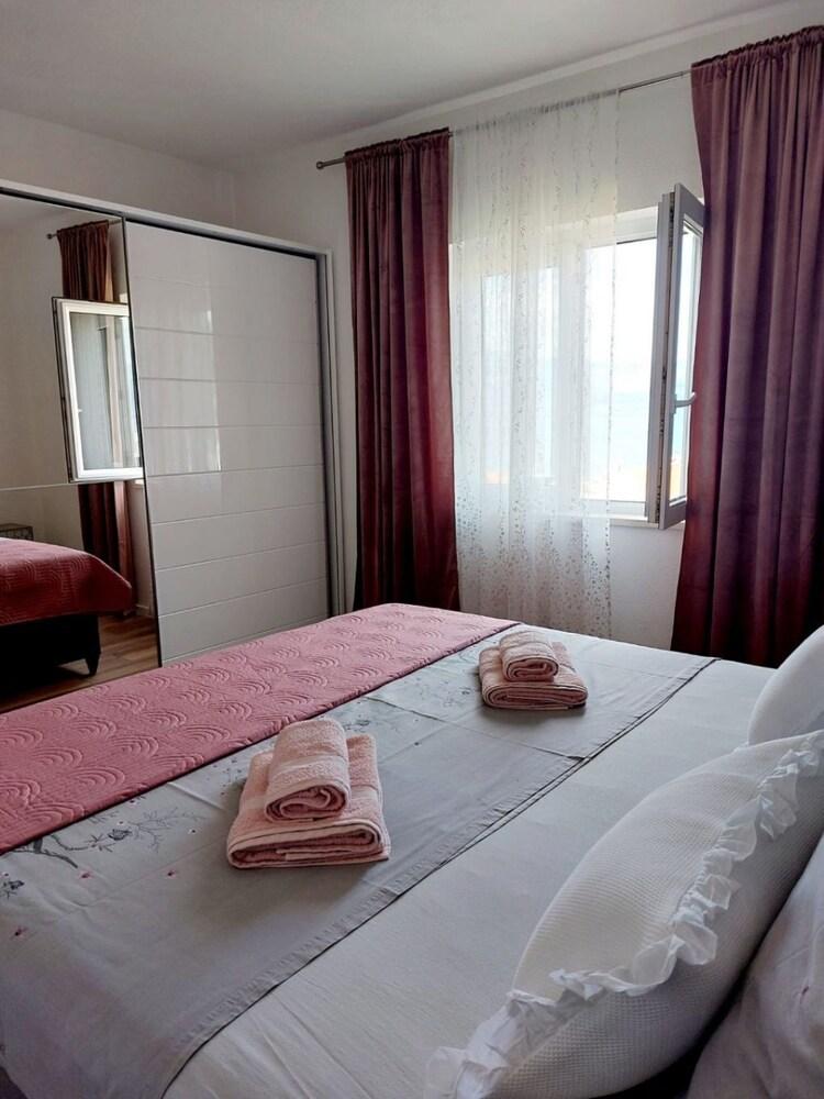 Ita 1 - With Nice Garden - A3 Ivan