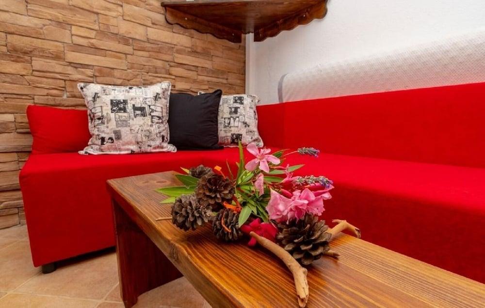 Vida With Garden - A2 - Limun