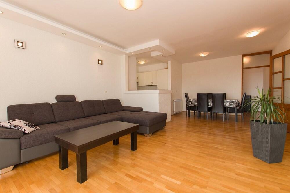 Josip - Panoramic sea View & Parking - A1