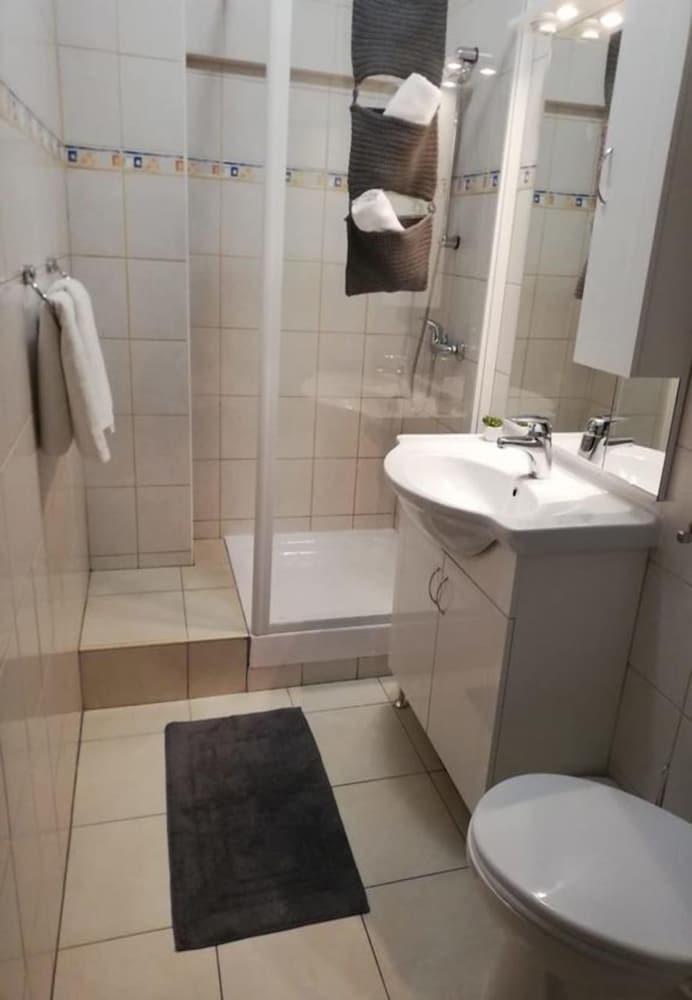 San - Comfortable and Great Location - A3