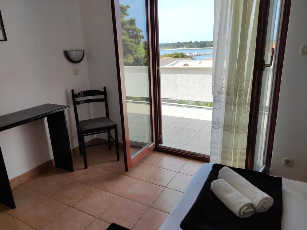 Nives - Great Location - A6