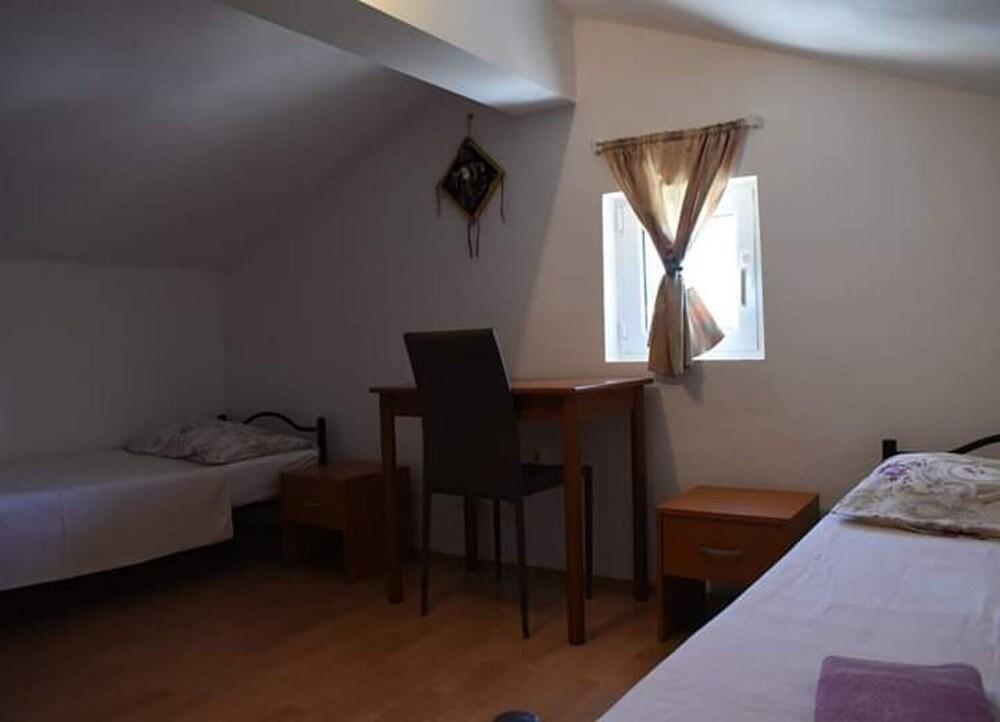 Mir - Close to Beach - A5