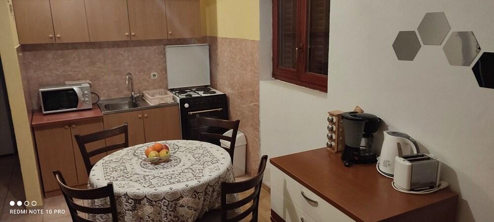 Ljilja - 250 m From Blue Flag Beach - A1