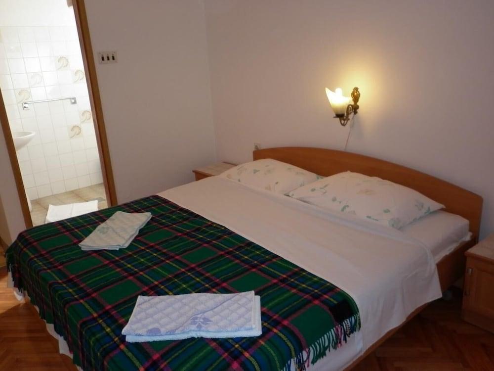 Tonia - Great Location & Afordable - SA2