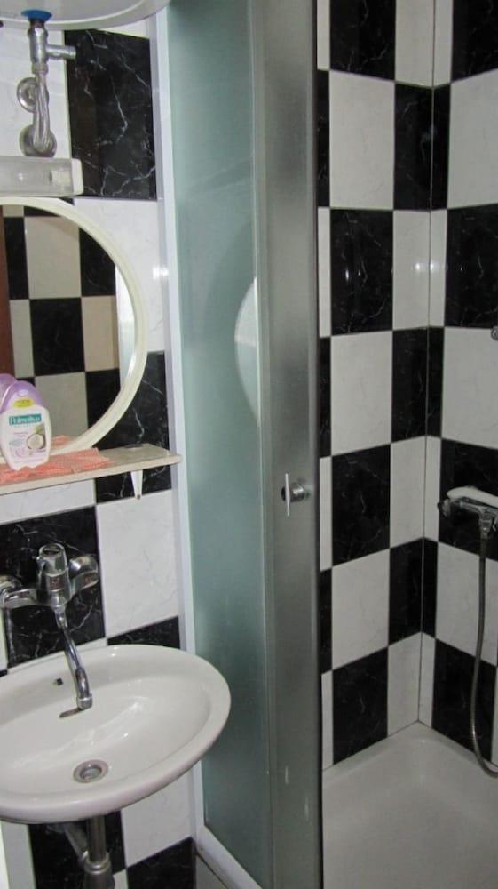 Andy - Only 50 m From Beach - A2