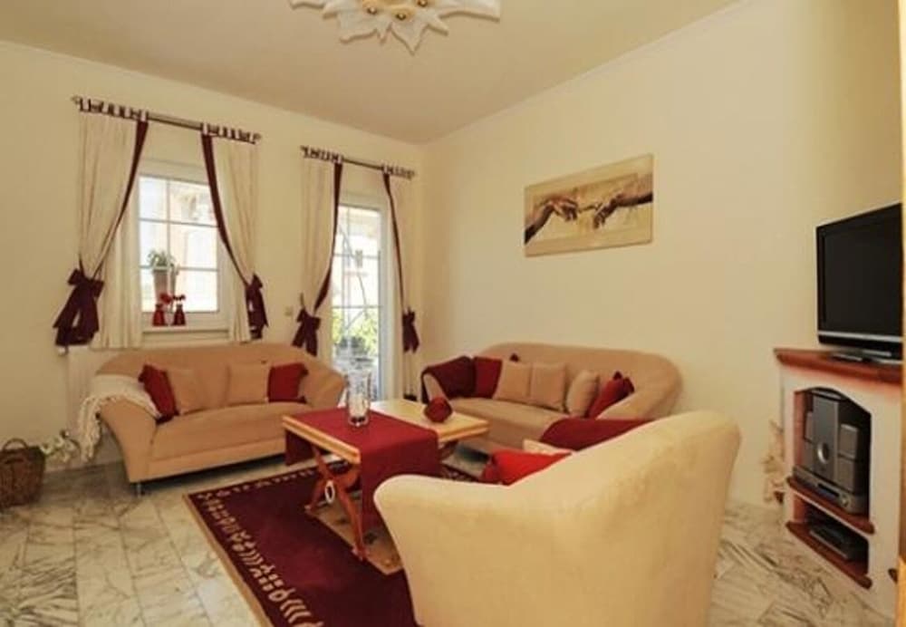 Martin - Modern - A2