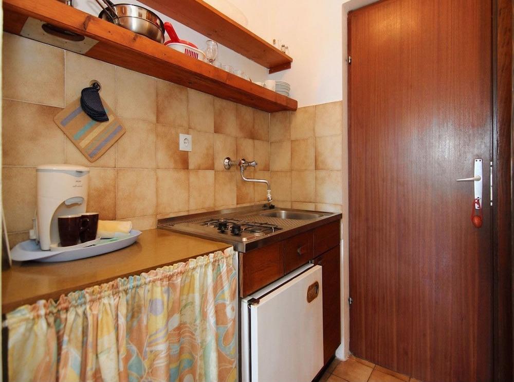 Nik - 50m From Beach - A1