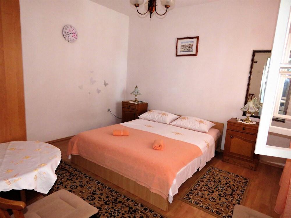 Franka - 70 m From sea - A1