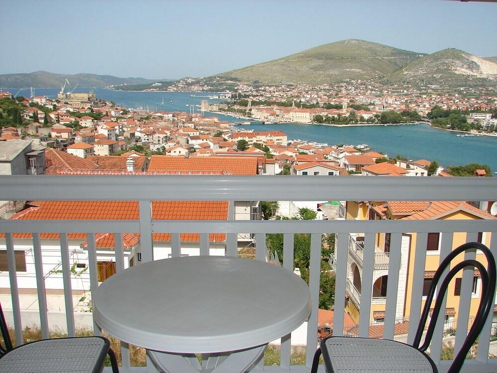 Mara - Barbecue - SA3