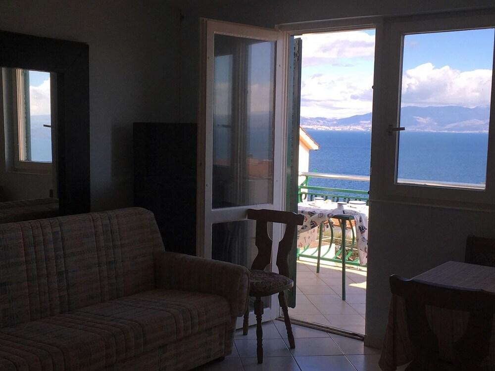 Rina - With Pool - A6