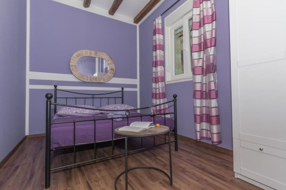 Ivan - With Jacuzzi - A1