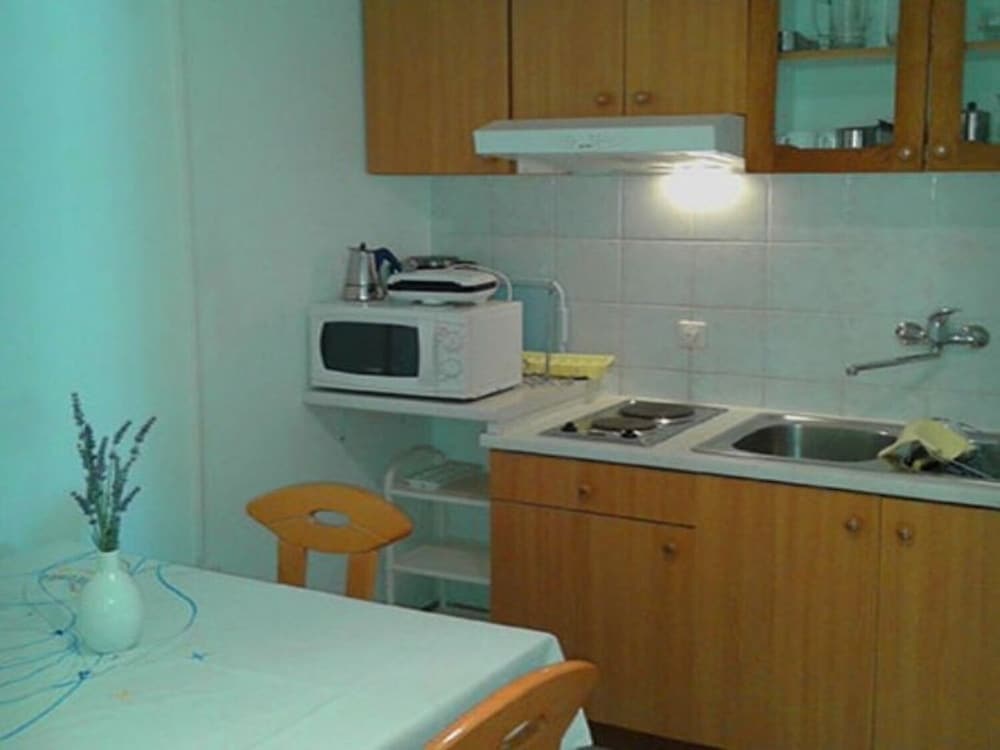 Edo - With Parking - A2