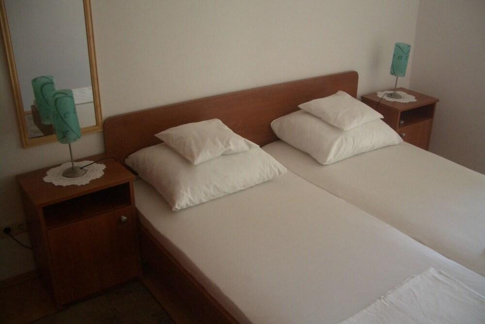 Ivan - With Parking - A2