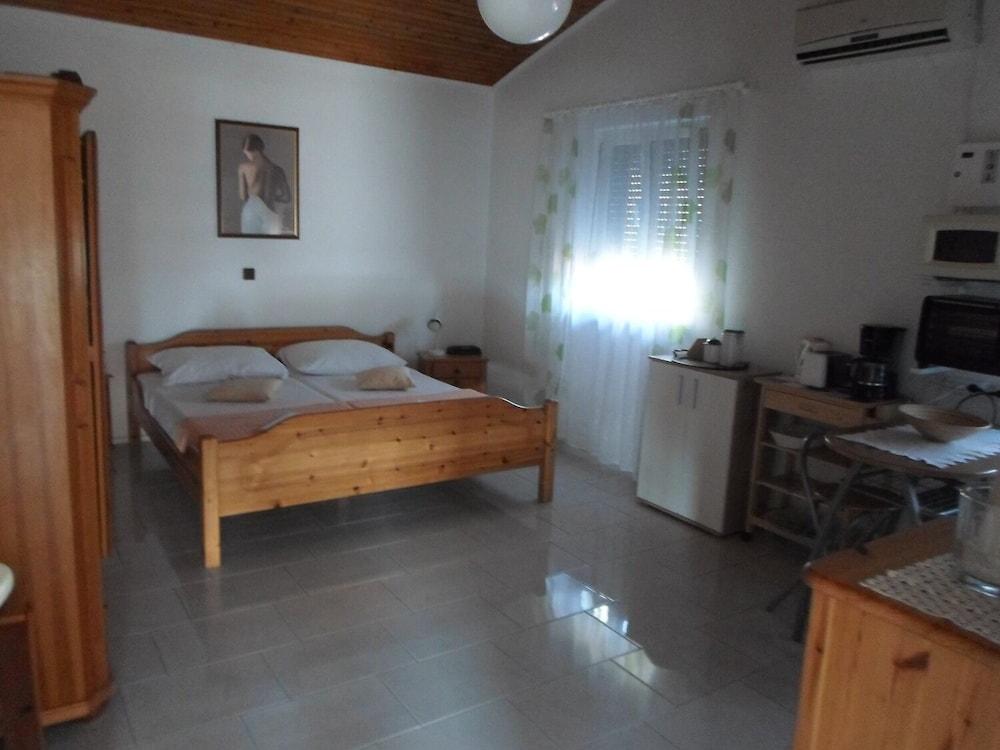 Brankom - 150m From the sea - SA2