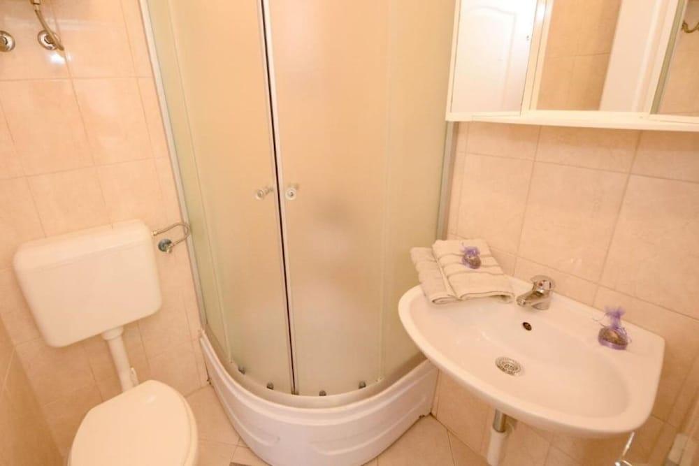 Lucky - 150m From the sea - A1