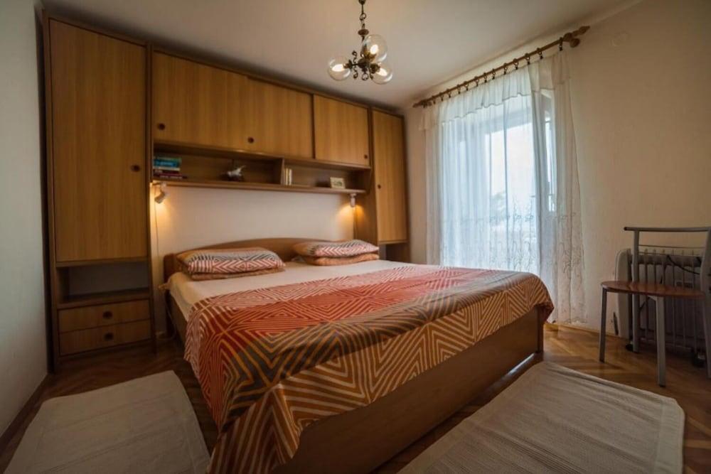 Ela - First row to the Sea - A2 Mali