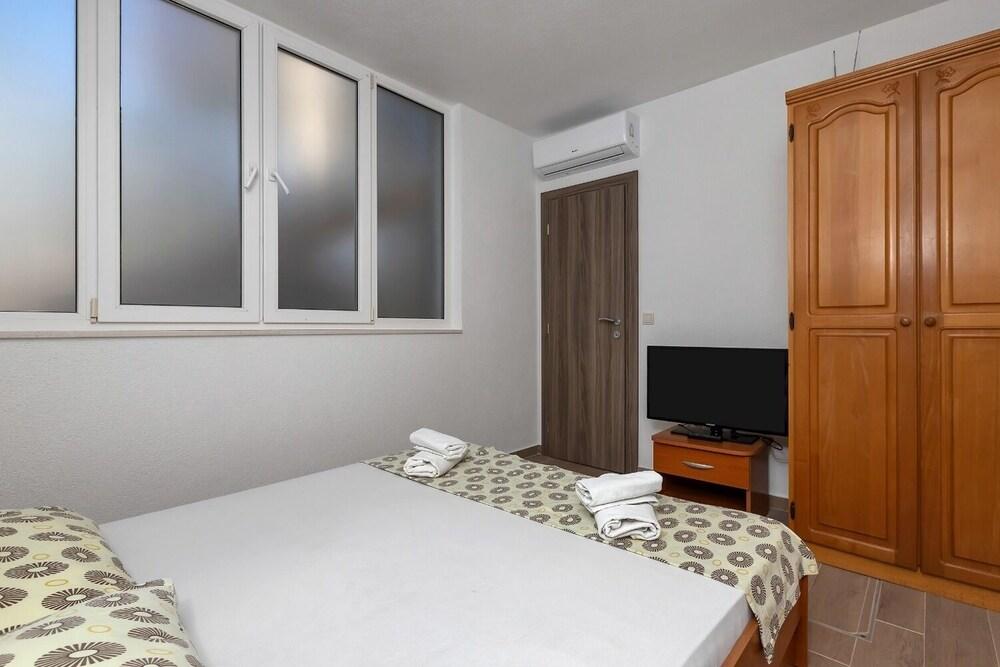 Nikola - 5 m From Beach - A I kat