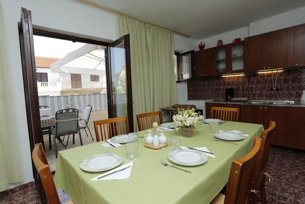 Mira - 50 m From Beach - A1